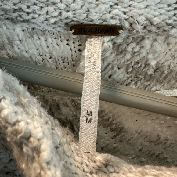 Free People Nightingale chunky oversized tunic sweater size Medium - Picture 6 of 6